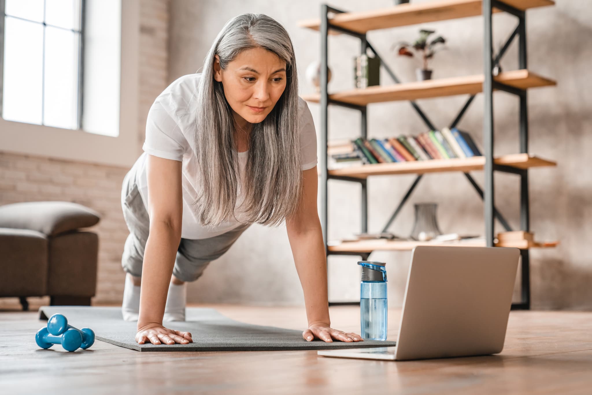 woman doing body weight exercises